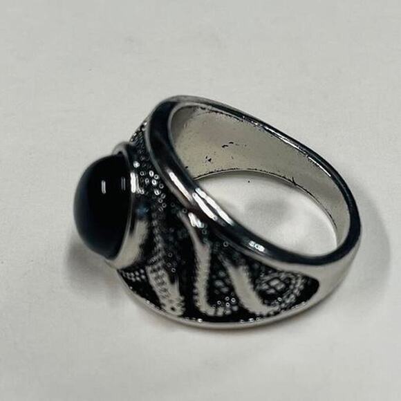 Y2k 2000s vintage style goth ring - Picture 2 of 4